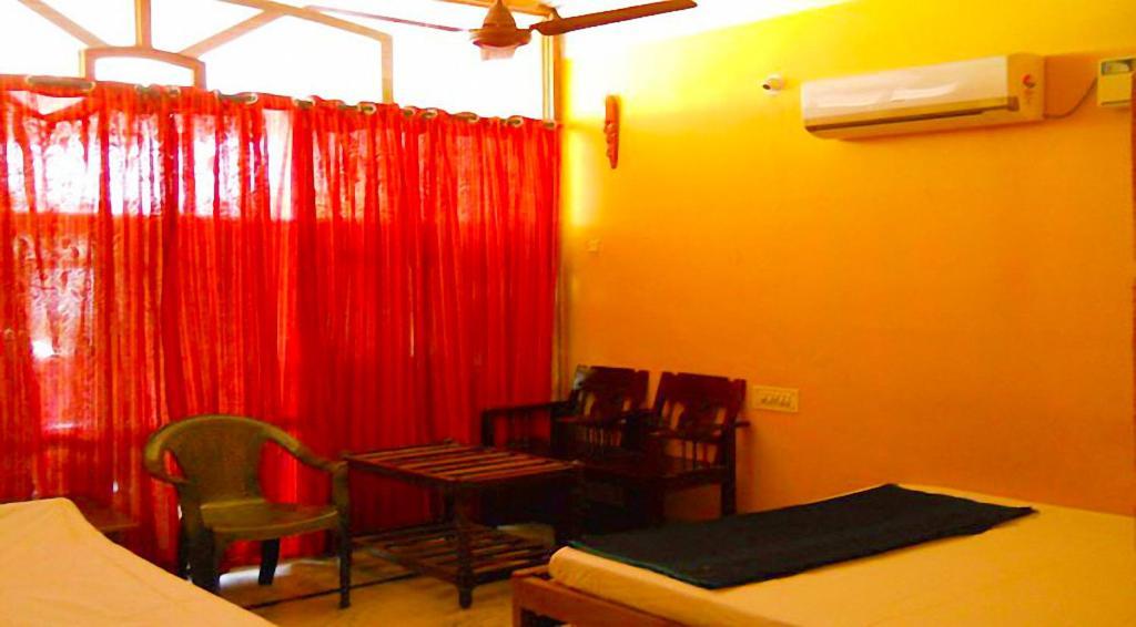 Sri Devi Comforts Hotel Chikmagalur Exterior photo